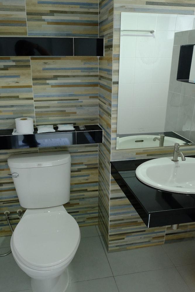 Charisma Residence Районг Екстериор снимка